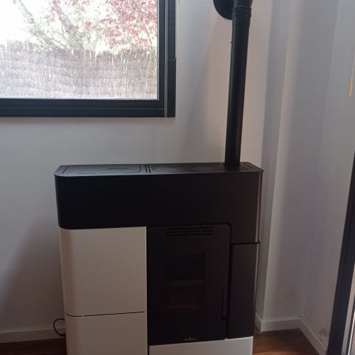 Estufa de pellet model Clara