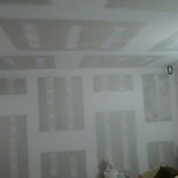 PLADUR 13 / Col.locacio de trasdosat i sostre de pladur.